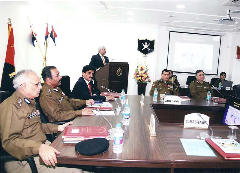 Dr. Chowbey Addressing members of Armed Forces