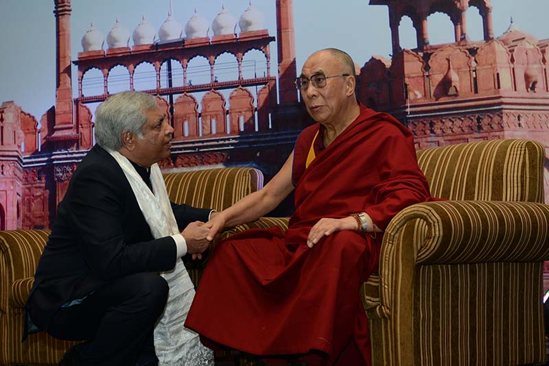 Dr. Pradeep Chowbey seeking blessings from His Holiness The Dalai Lama